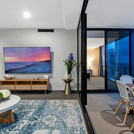 5 Bedroom Executive Sub Penthouse In The Heart Of Surfers With Full Ocean Views - Sleeps 12 - Circle On Cavill Amazing!! Голд-Кост Экстерьер фото