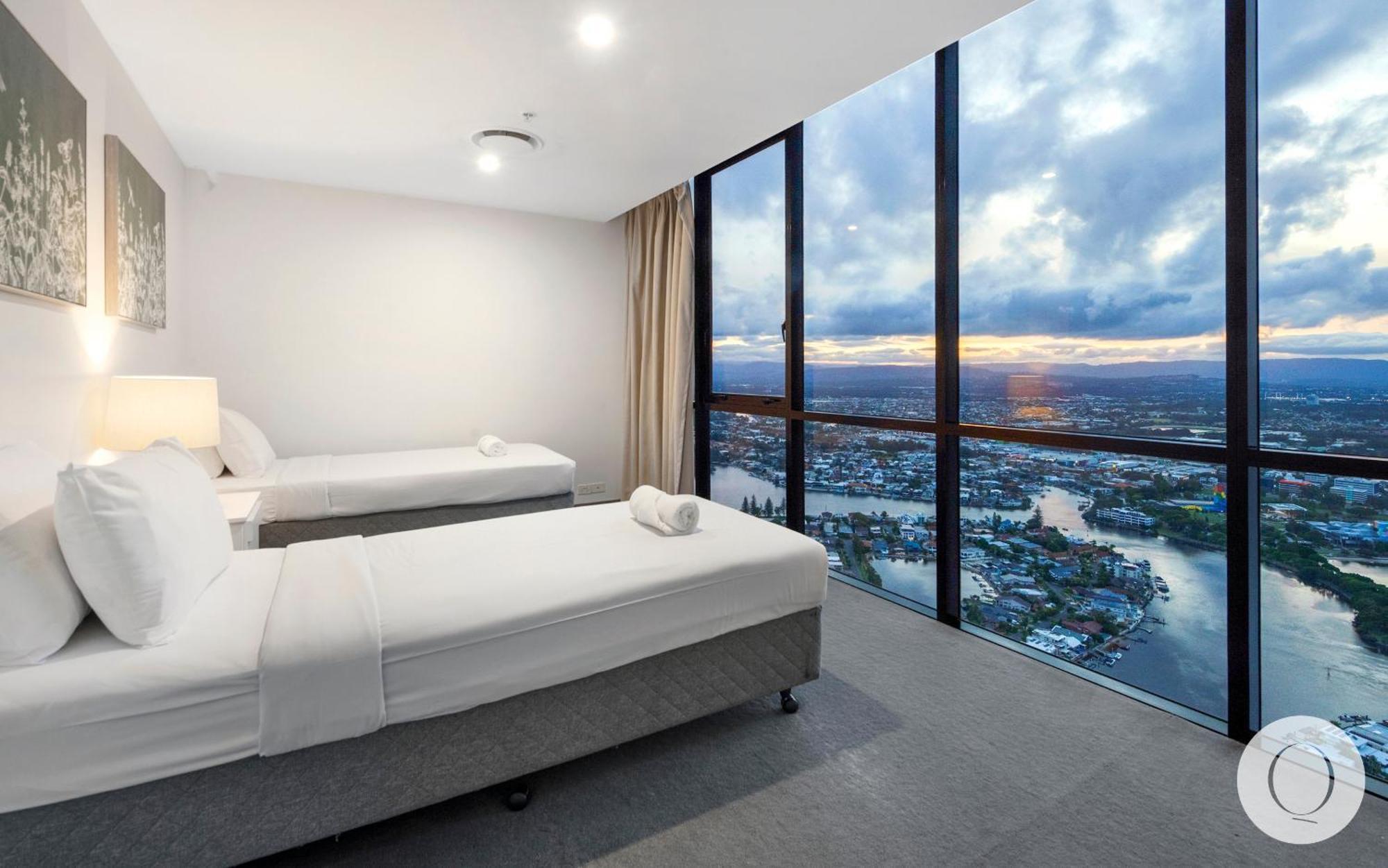 5 Bedroom Executive Sub Penthouse In The Heart Of Surfers With Full Ocean Views - Sleeps 12 - Circle On Cavill Amazing!! Голд-Кост Экстерьер фото